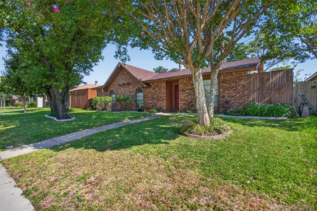 9009 Willowbrook Drive Property Photo 1