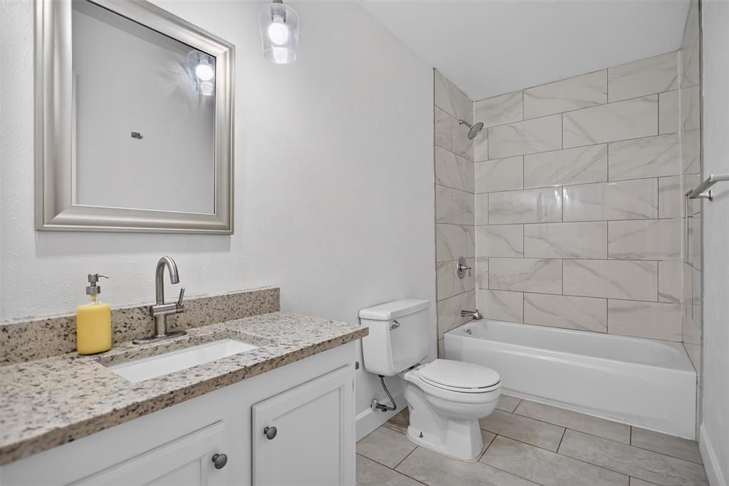 9009 Willowbrook Drive Property Photo 10