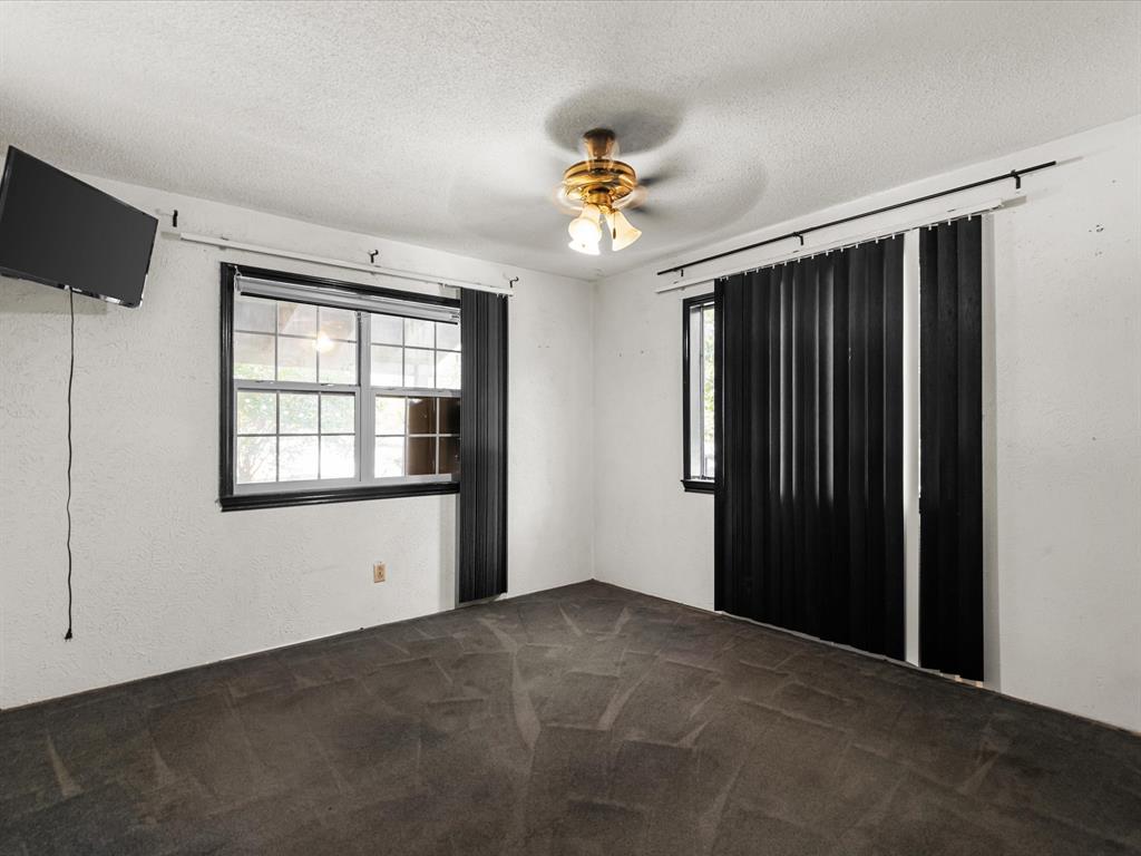 1829 W Lake Shore Drive Property Photo 15