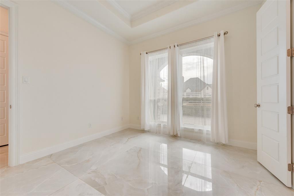 1424 Silent Springs Drive Property Photo 23