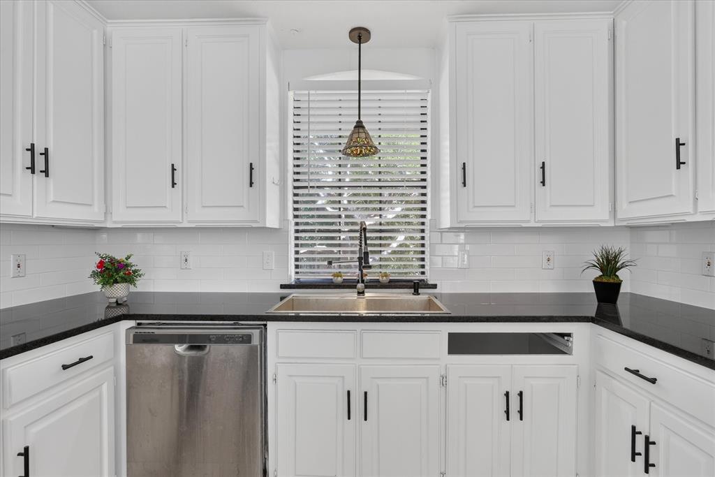 1101 British Boulevard Property Photo 19