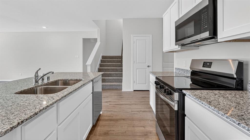 1960 Freeman Street Property Photo 6