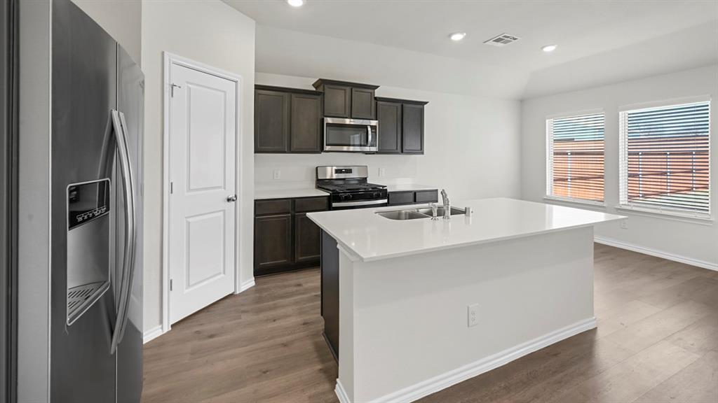 1952 Freeman Street Property Photo 5