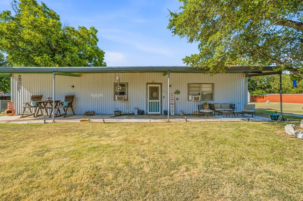 609 E Labadie Avenue Property Photo 1