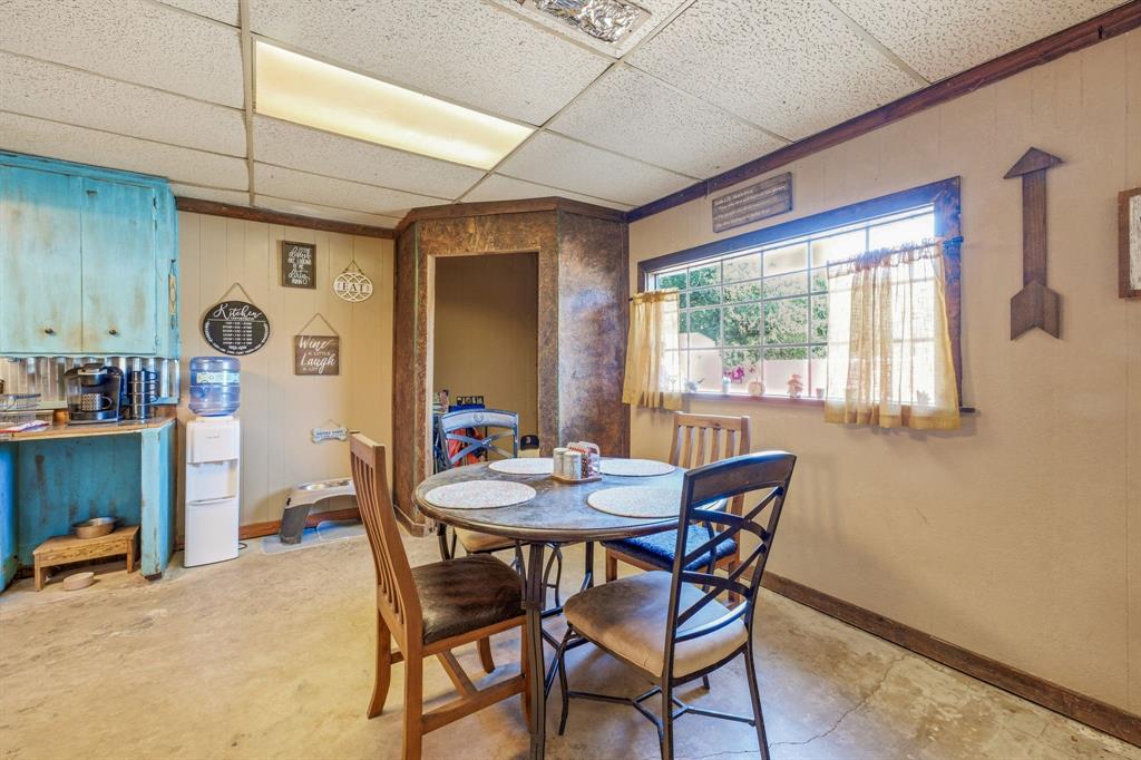 609 E Labadie Avenue Property Photo 7