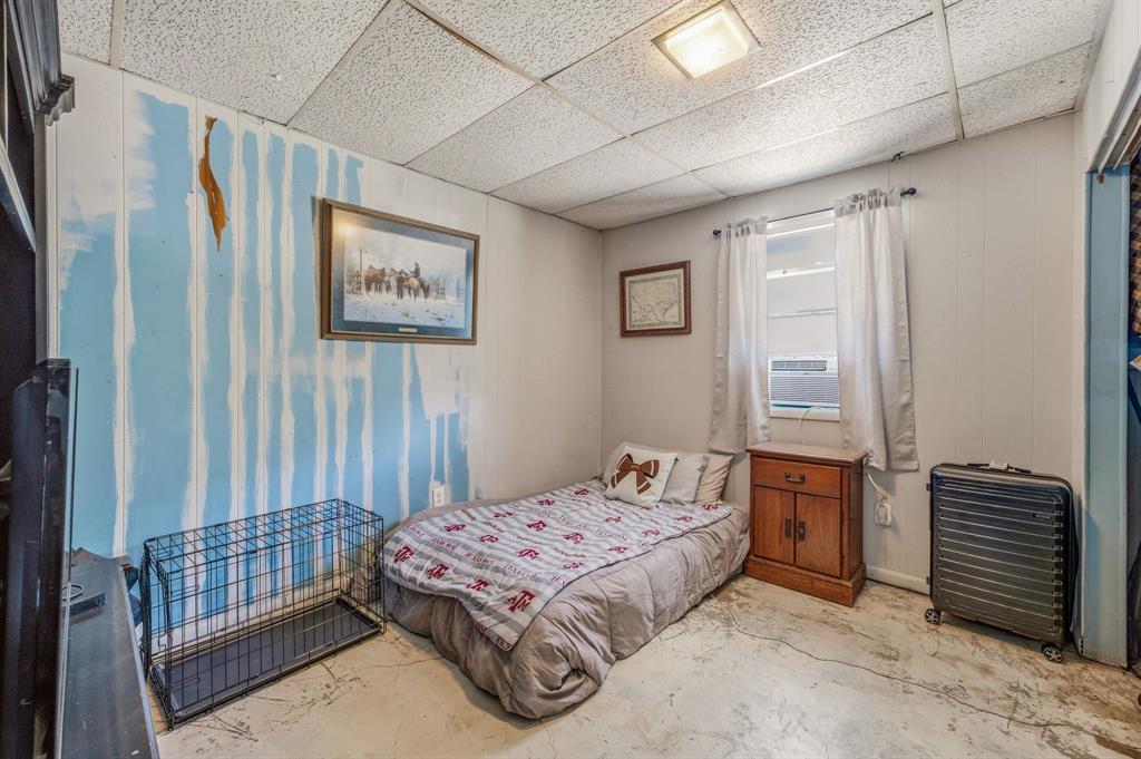 609 E Labadie Avenue Property Photo 12