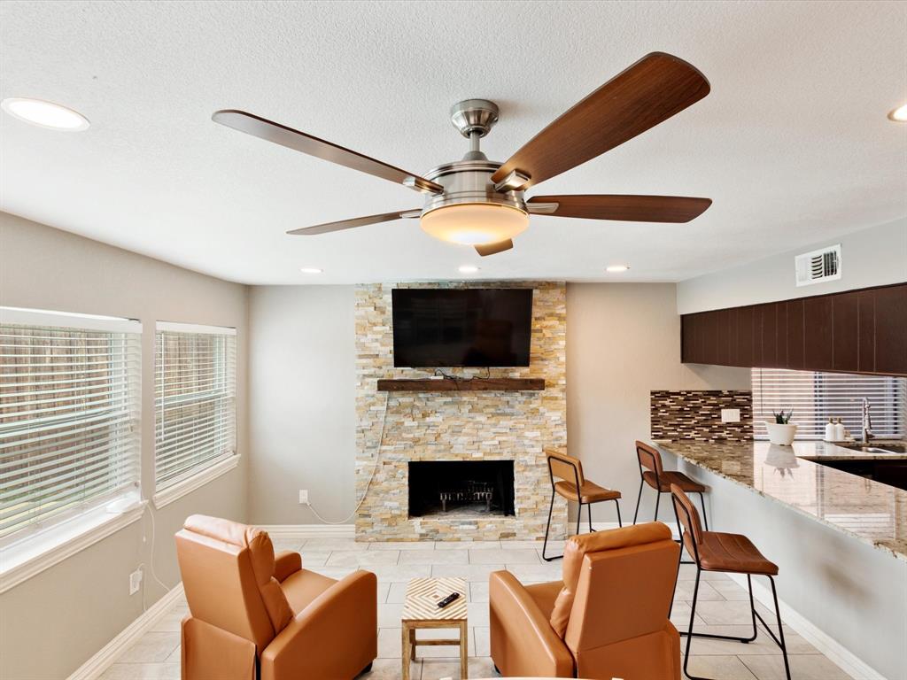 2922 Spring Brook Drive Property Photo 23