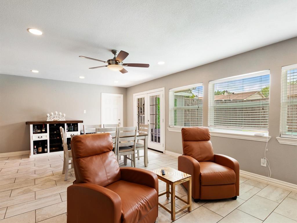 2922 Spring Brook Drive Property Photo 25