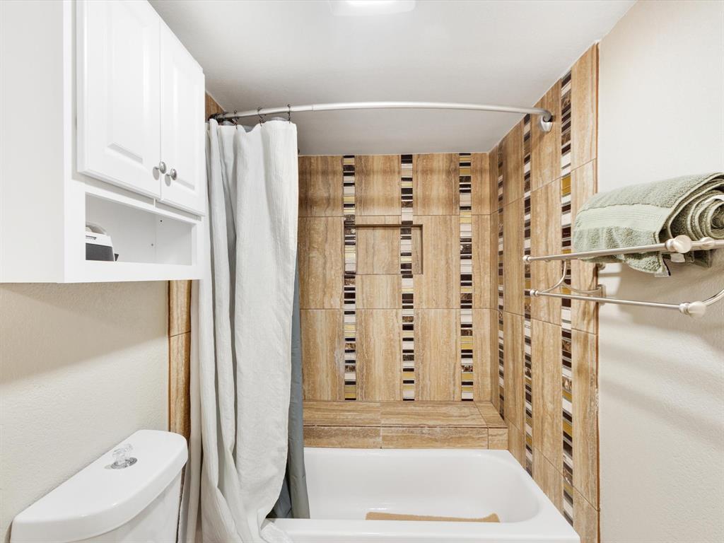 2922 Spring Brook Drive Property Photo 29