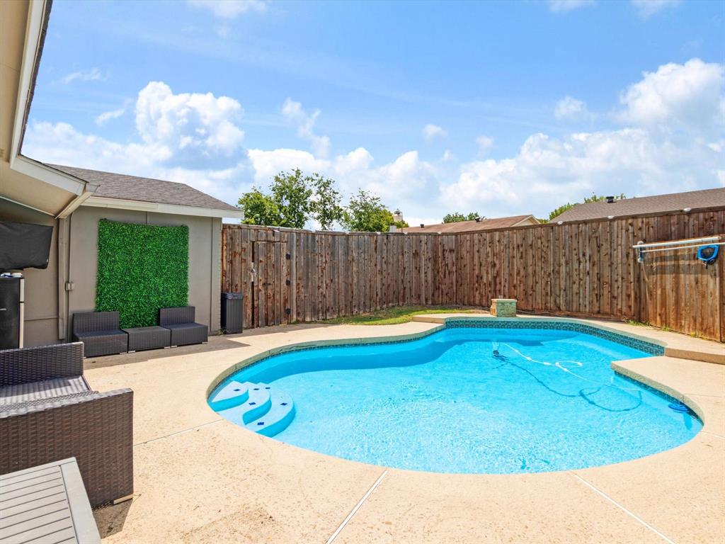 2922 Spring Brook Drive Property Photo 35
