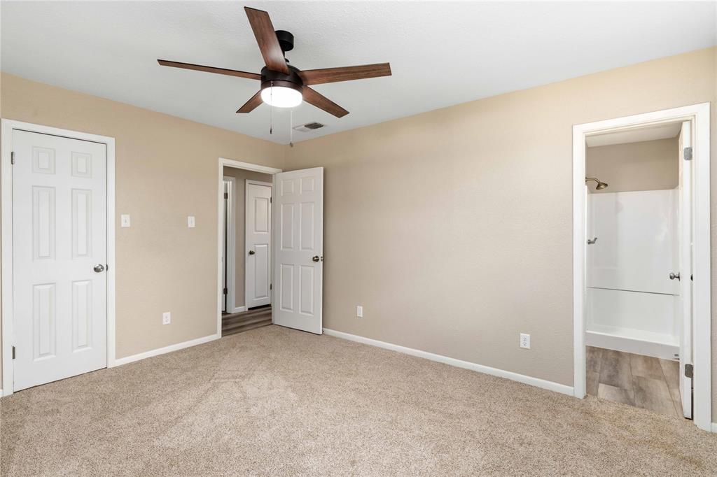 209 S Austin Street Property Photo 19