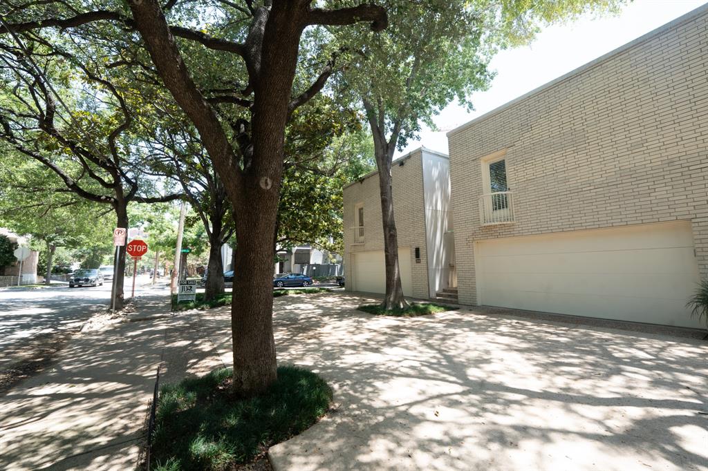 2818 Welborn Drive 9 Property Photo 3