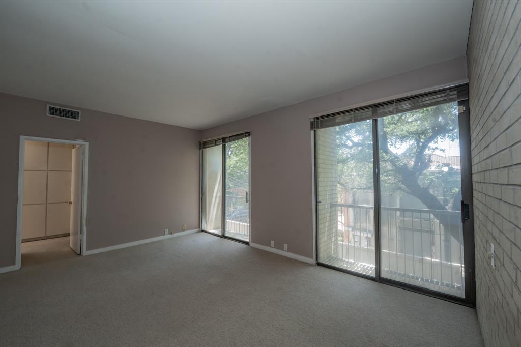 2818 Welborn Drive 9 Property Photo 13