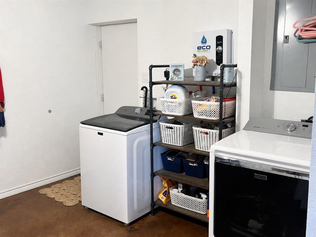 636 Private Road 4691 Property Photo 20