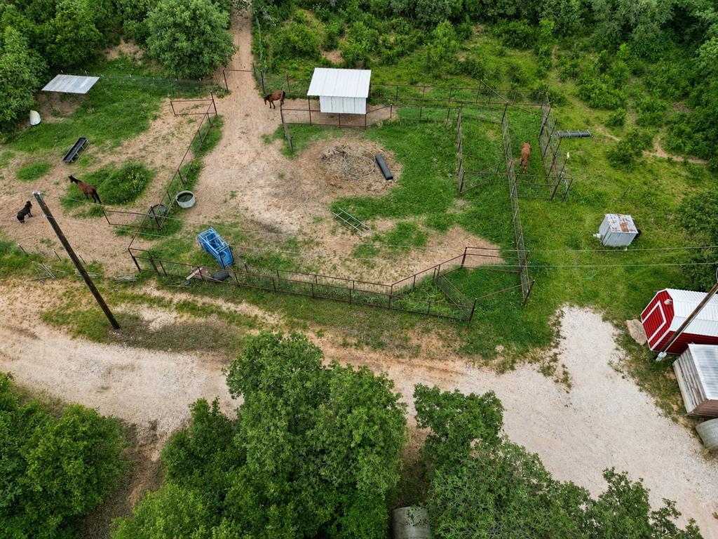 636 Private Road 4691 Property Photo 33