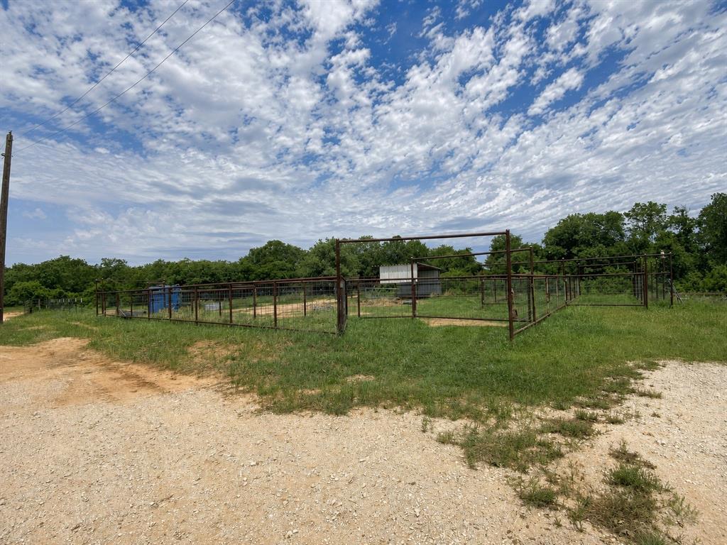 636 Private Road 4691 Property Photo 34