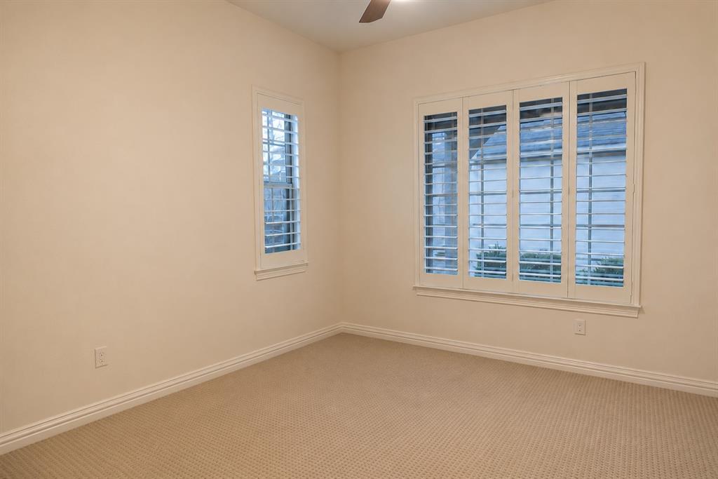 8908 Crestview Property Photo 14