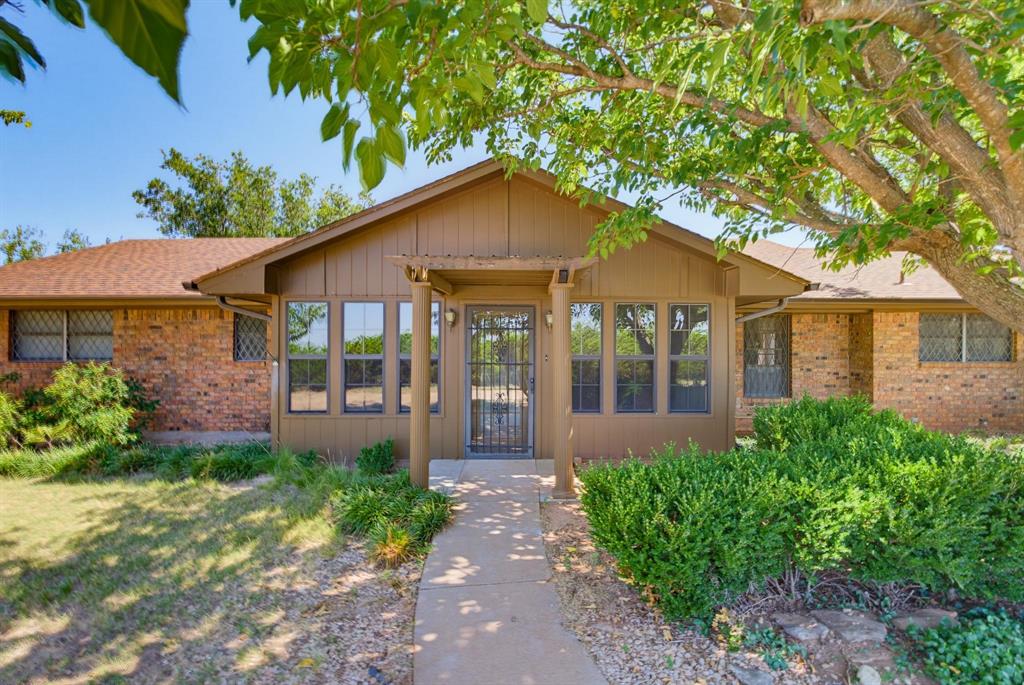 727 Key Lane Property Photo 1
