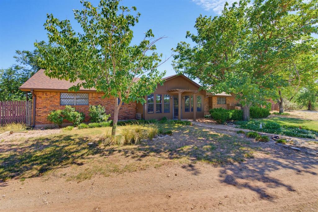 727 Key Lane Property Photo 2