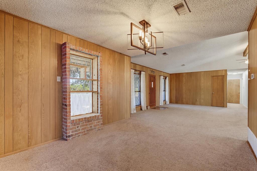 727 Key Lane Property Photo 11