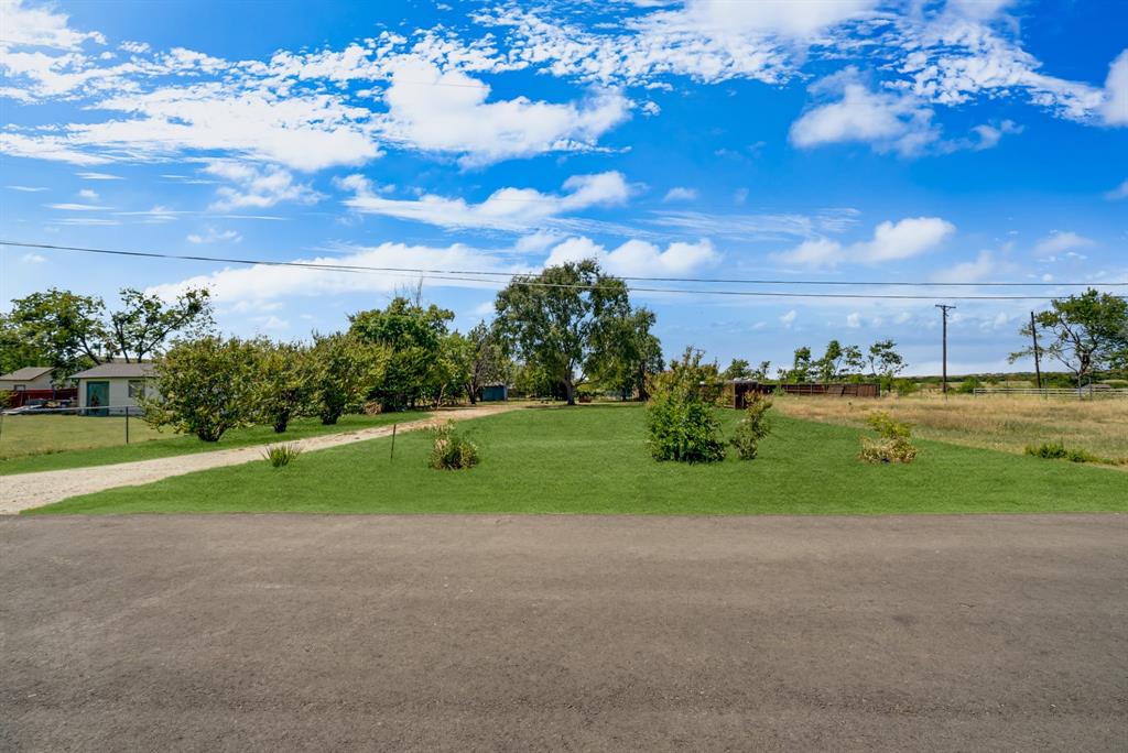 412 N Arizona Drive Property Photo 5