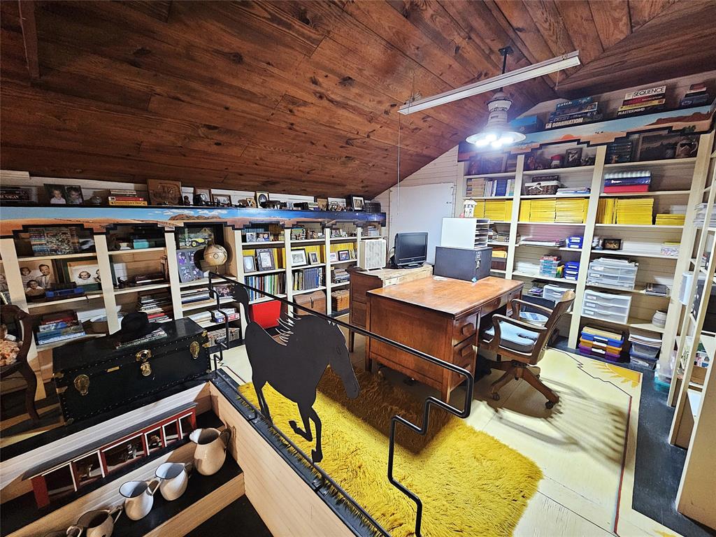 1105 Fm 39 Property Photo 10