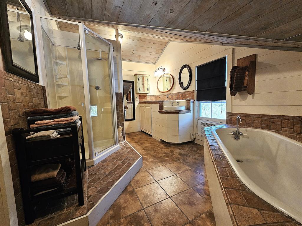 1105 Fm 39 Property Photo 13