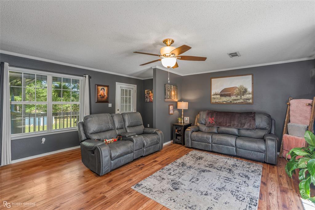 7465 Pinebrook Road Property Photo 10