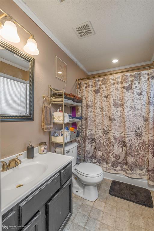 7465 Pinebrook Road Property Photo 12