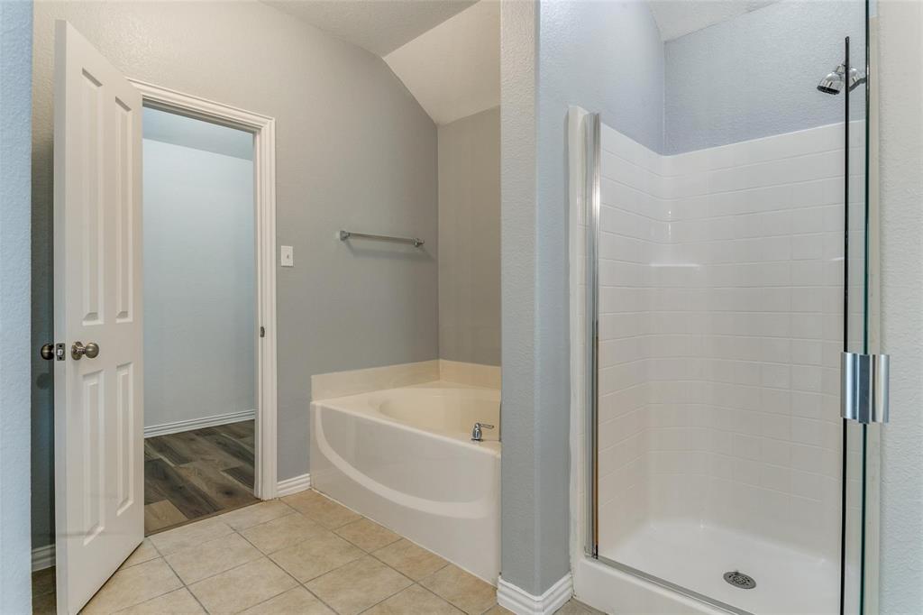 815 Creekside Drive Property Photo 16