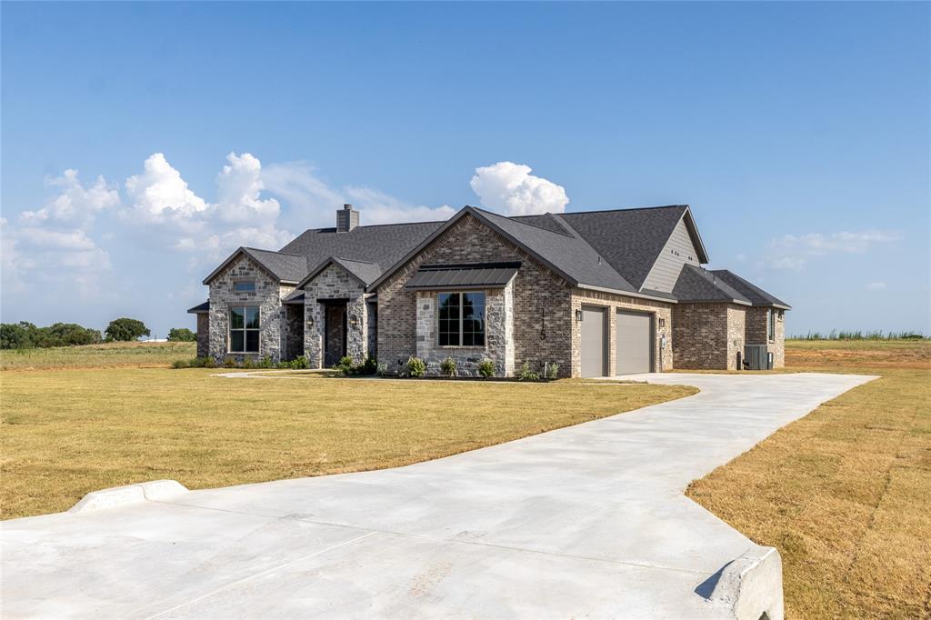 115 Red Bud Road Property Photo 2