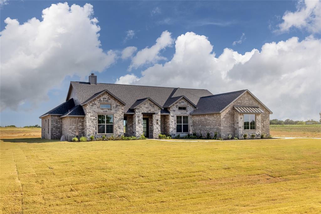 115 Red Bud Road Property Photo 3
