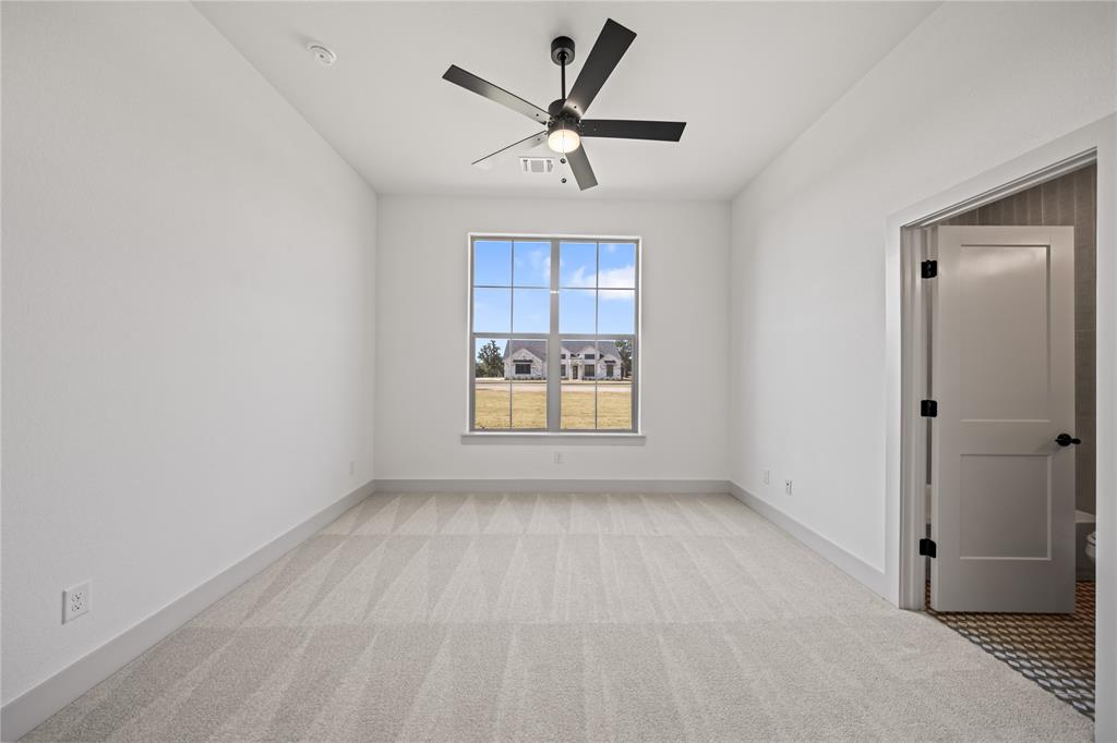 115 Red Bud Road Property Photo 31