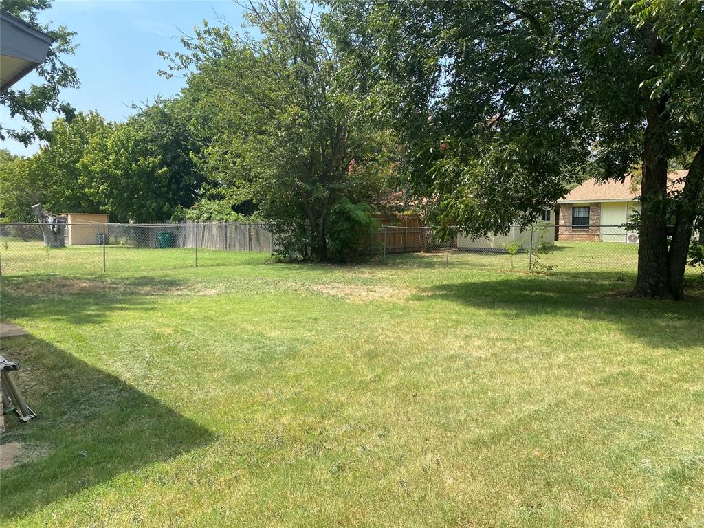 3824 Longmeadow Way Property Photo 32