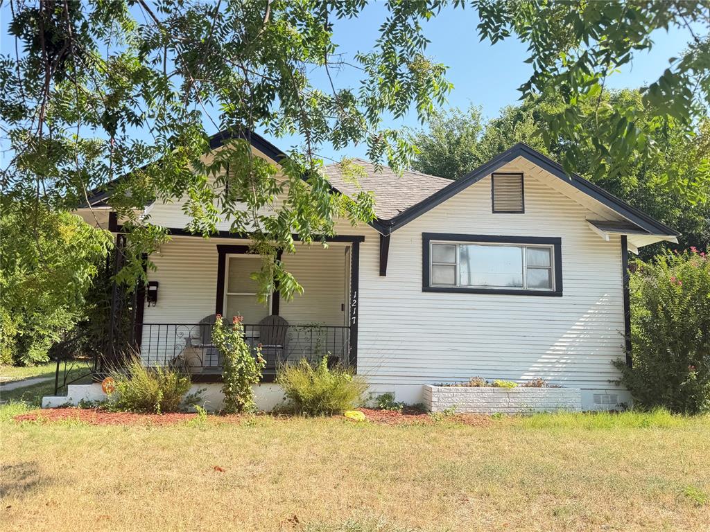 1217 Verbena Street