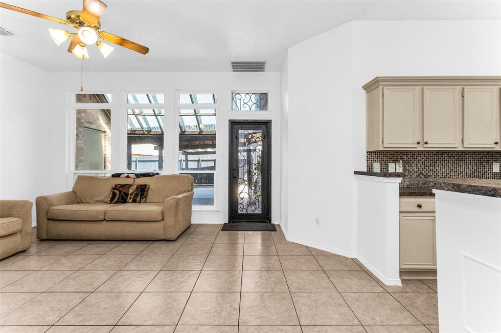 11404 Amber Valley Drive Property Photo 13