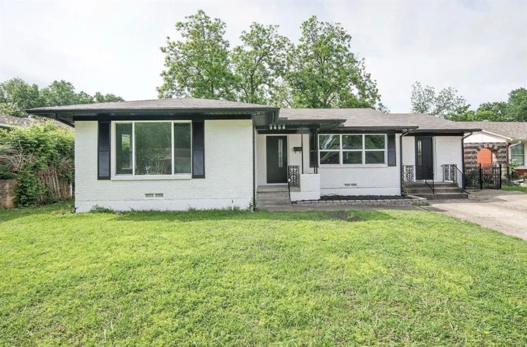 2608 Lockhart Avenue Property Photo 1