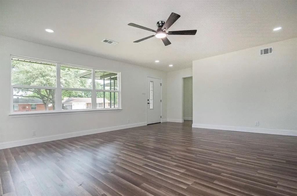 2608 Lockhart Avenue Property Photo 6