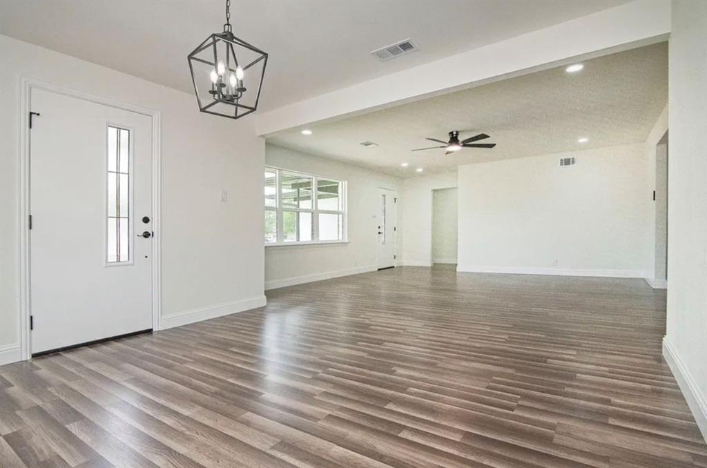 2608 Lockhart Avenue Property Photo 7