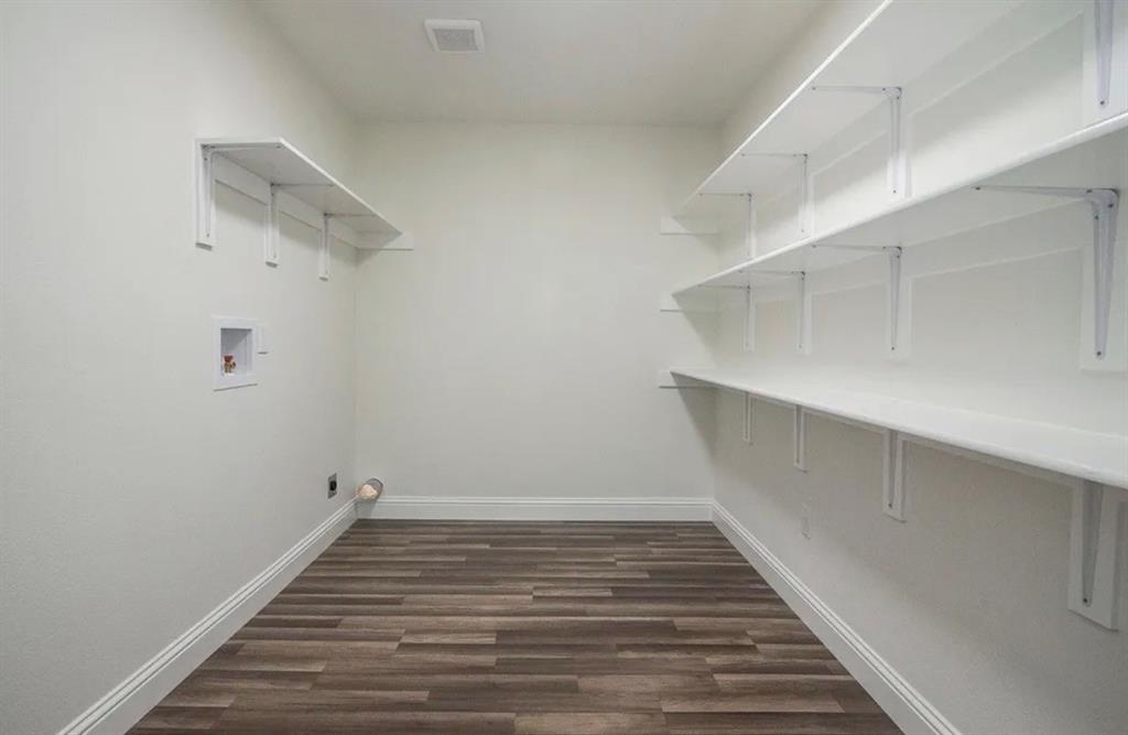 2608 Lockhart Avenue Property Photo 16