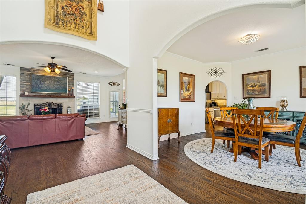 2614 County Road 596 Property Photo 11