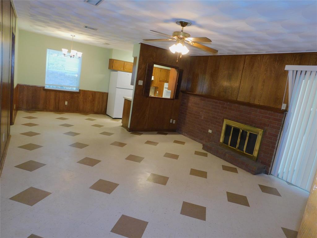 2445 Eastbrook Drive Property Photo 11