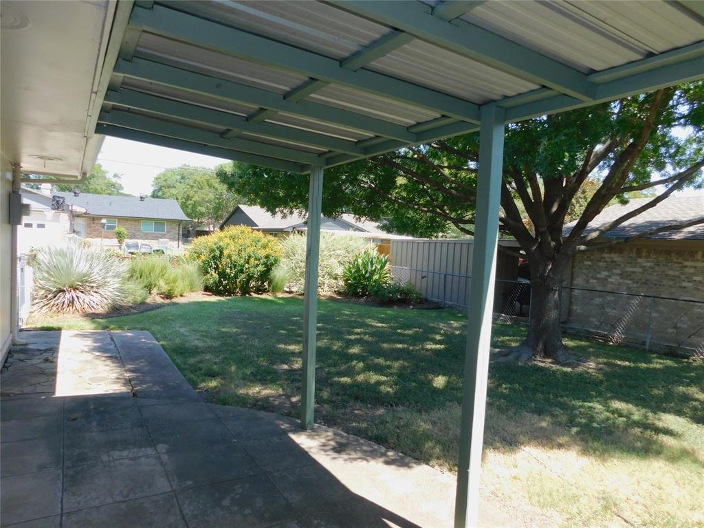 2445 Eastbrook Drive Property Photo 22