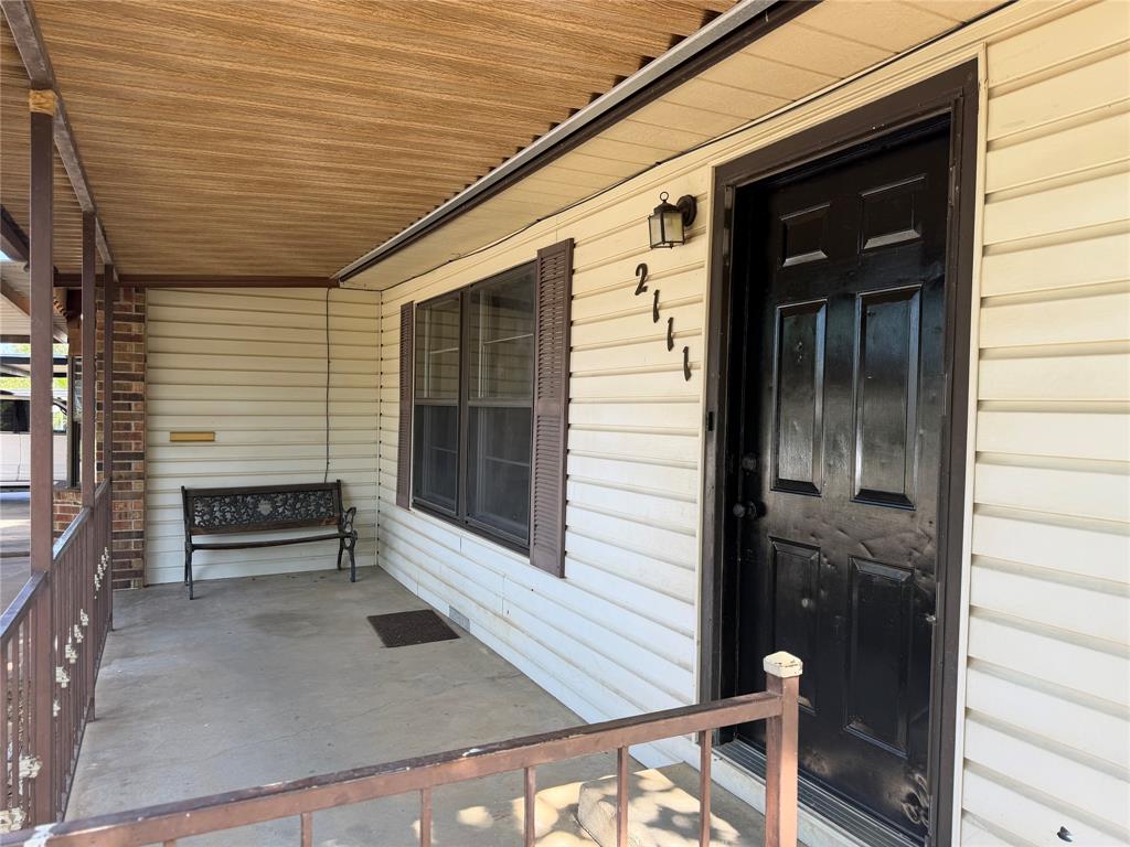 2111 Se 19th Street Property Photo 2