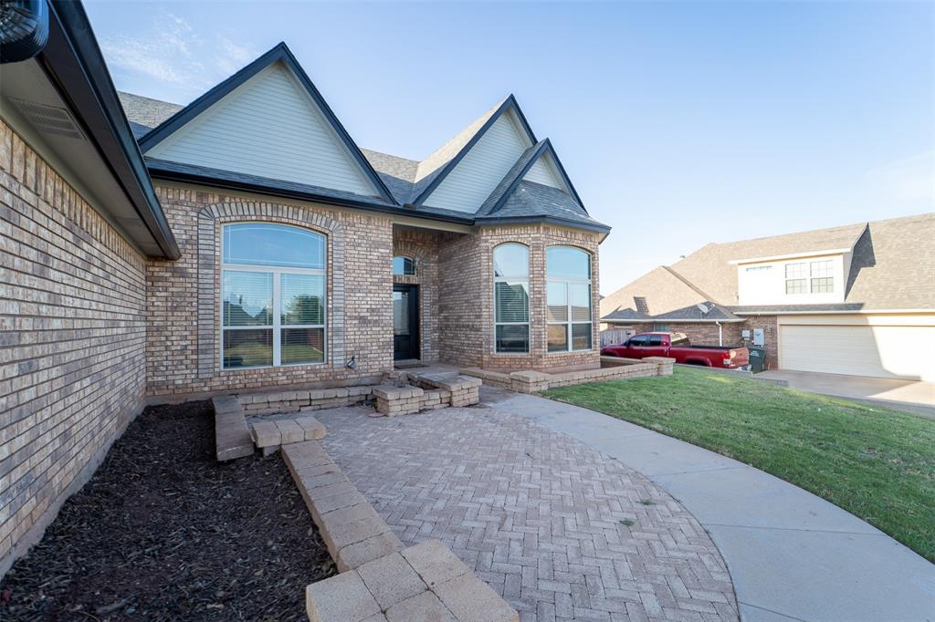 4618 Majestic Sky Property Photo 32