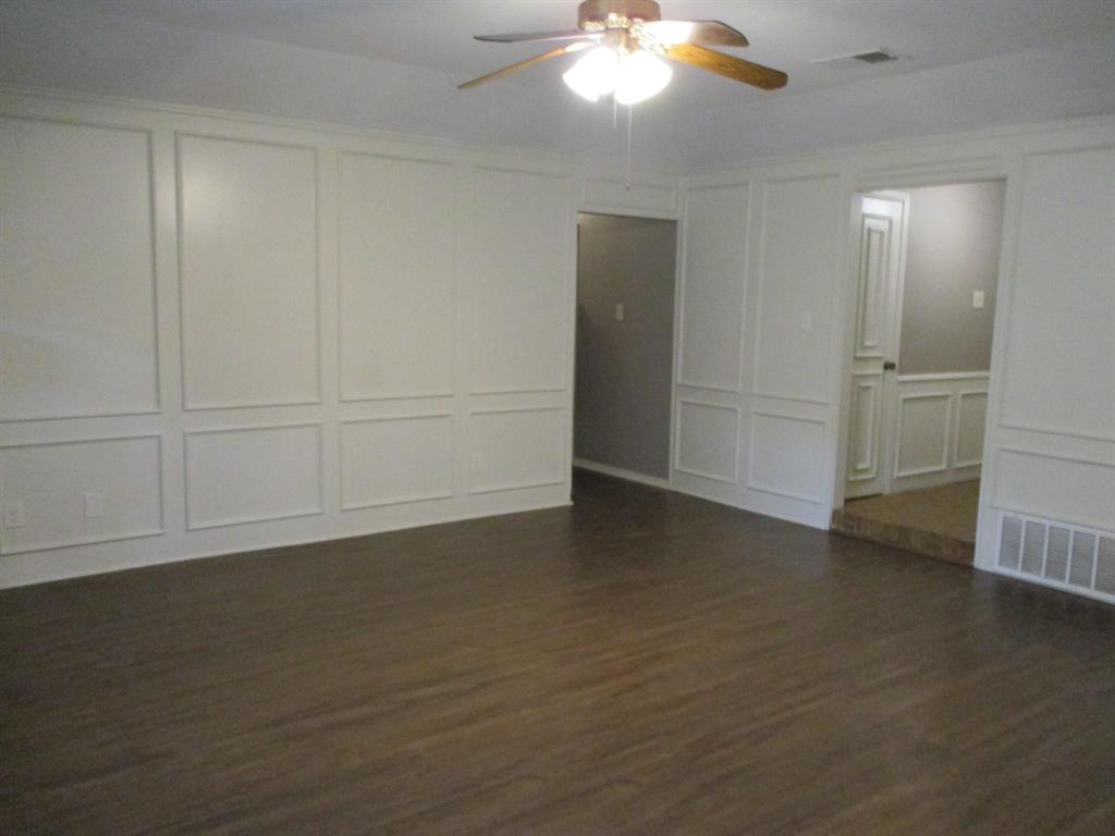 912 Shell Court Property Photo 2