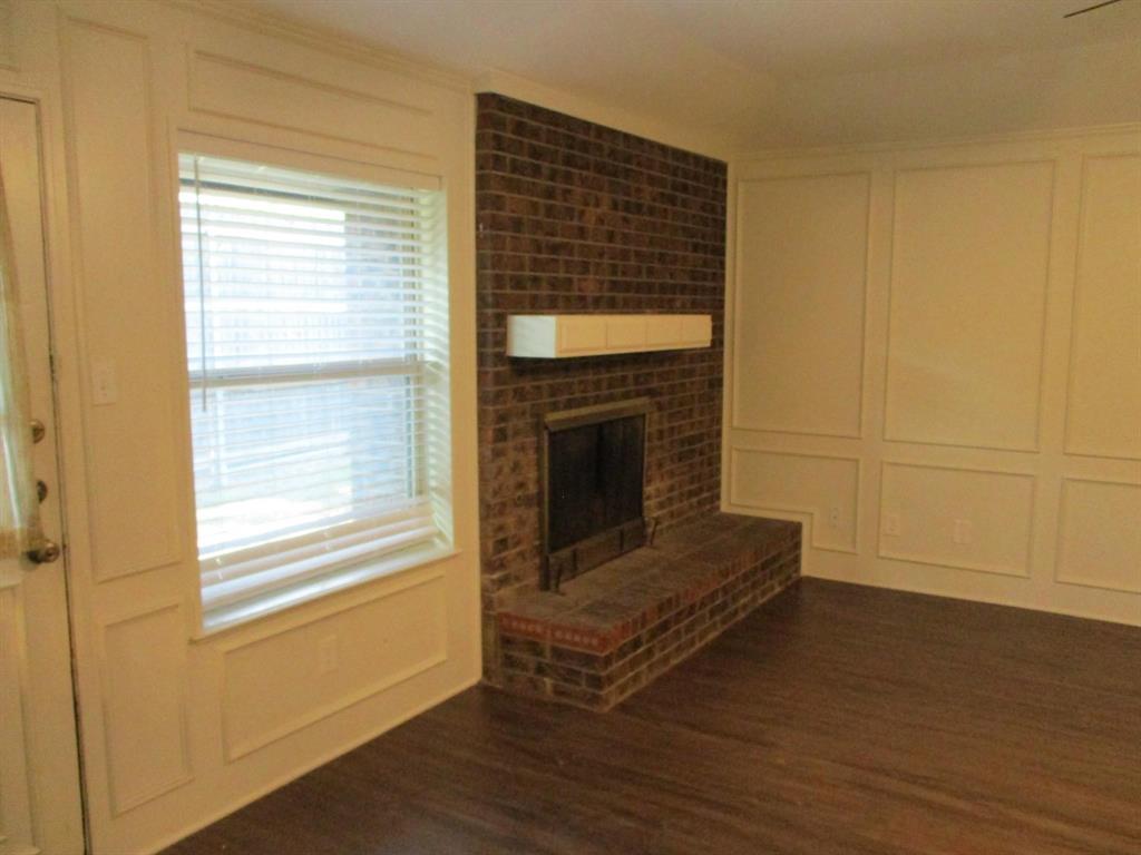 912 Shell Court Property Photo 3