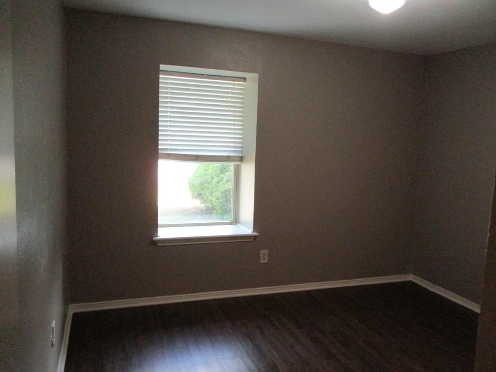 912 Shell Court Property Photo 10