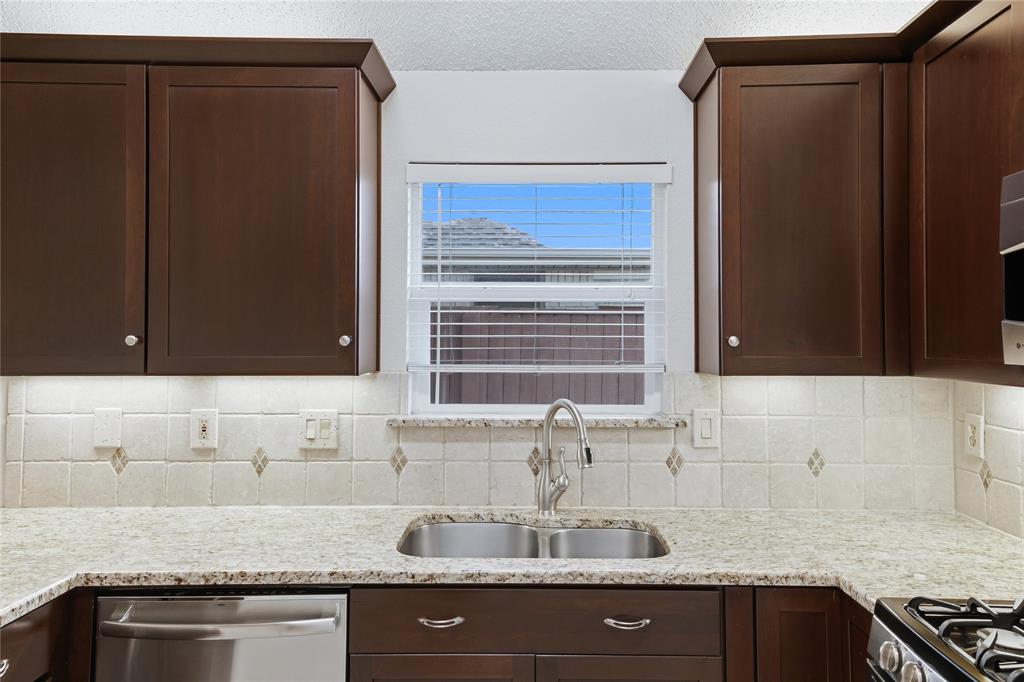 840 Lionel Way Property Photo 10