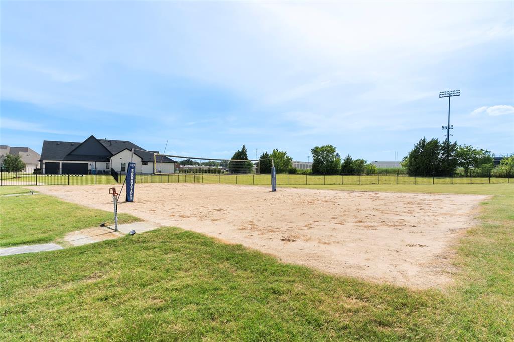 293 Claire Court Property Photo 35